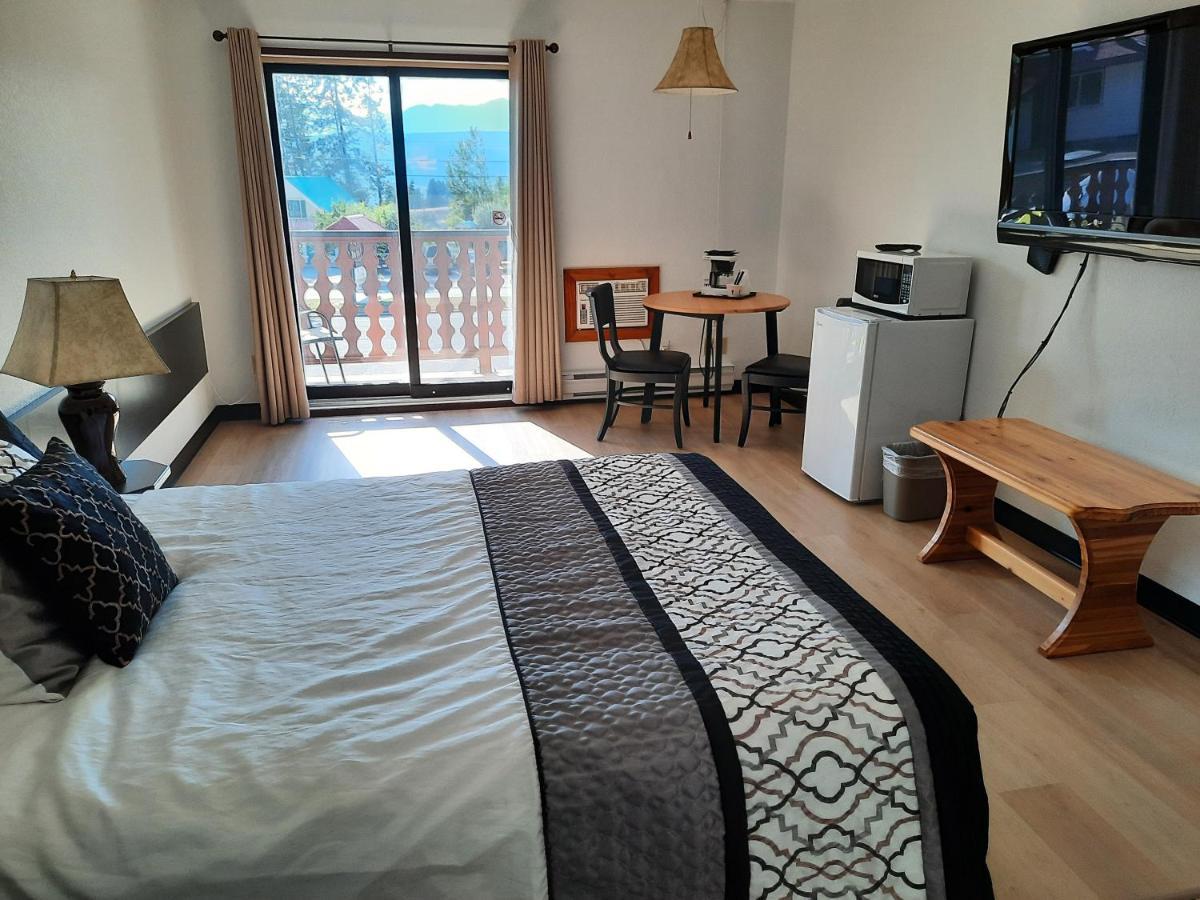 Alpen Motel Radium Hot Springs Bagian luar foto
