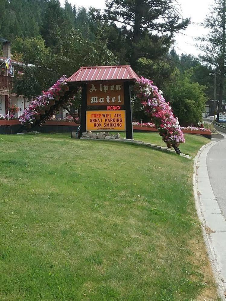 Alpen Motel Radium Hot Springs Bagian luar foto